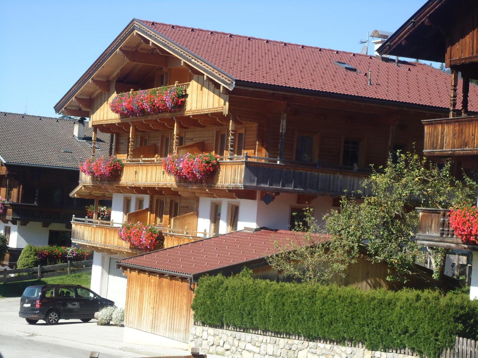 Alpbacher Appartementhaus Johannes Экстерьер фото